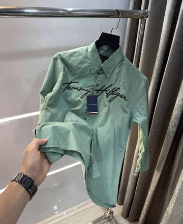 Tomm y HilfigarGreen Embroidery Work Premium Shirt