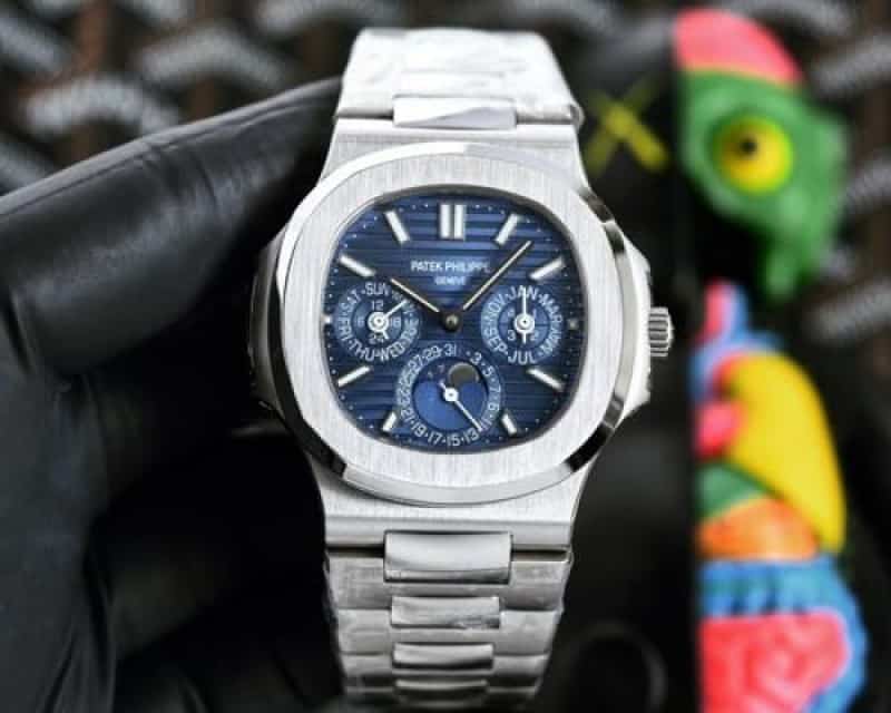 PATEK PHILIPPE NAUTILUS CALENDAR
