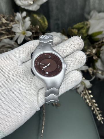 Nik e Silver Brown Premium Watch