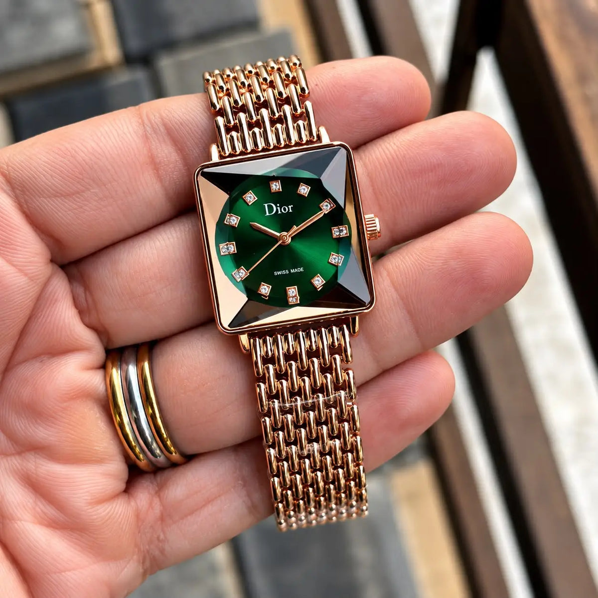 DIOR_ROSE_GREEN