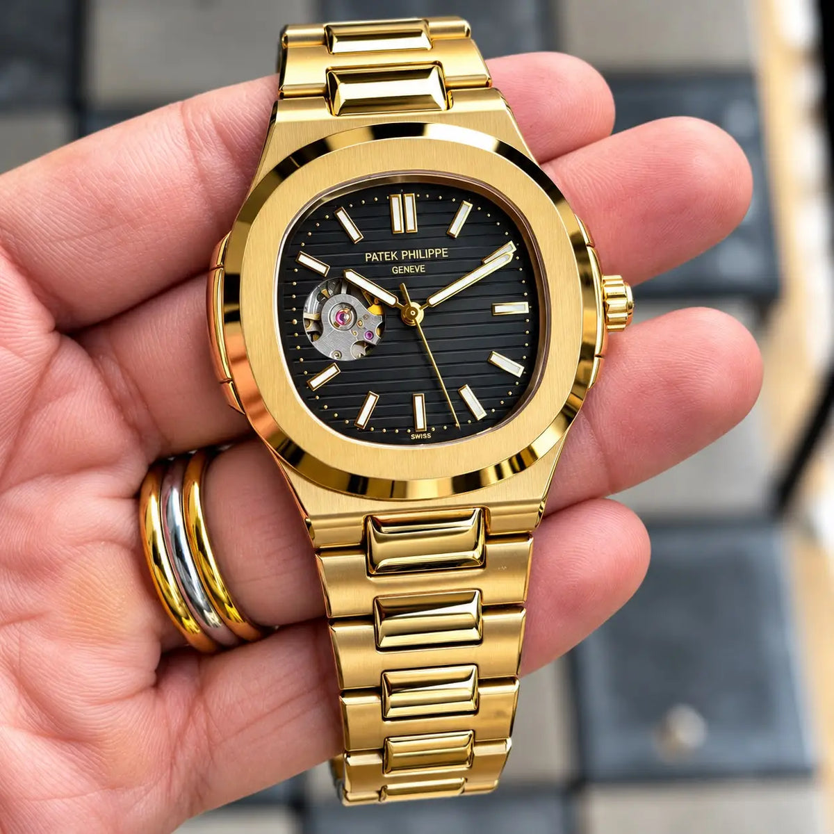 PATEK_PHILIPPE_GOLD_BLACK