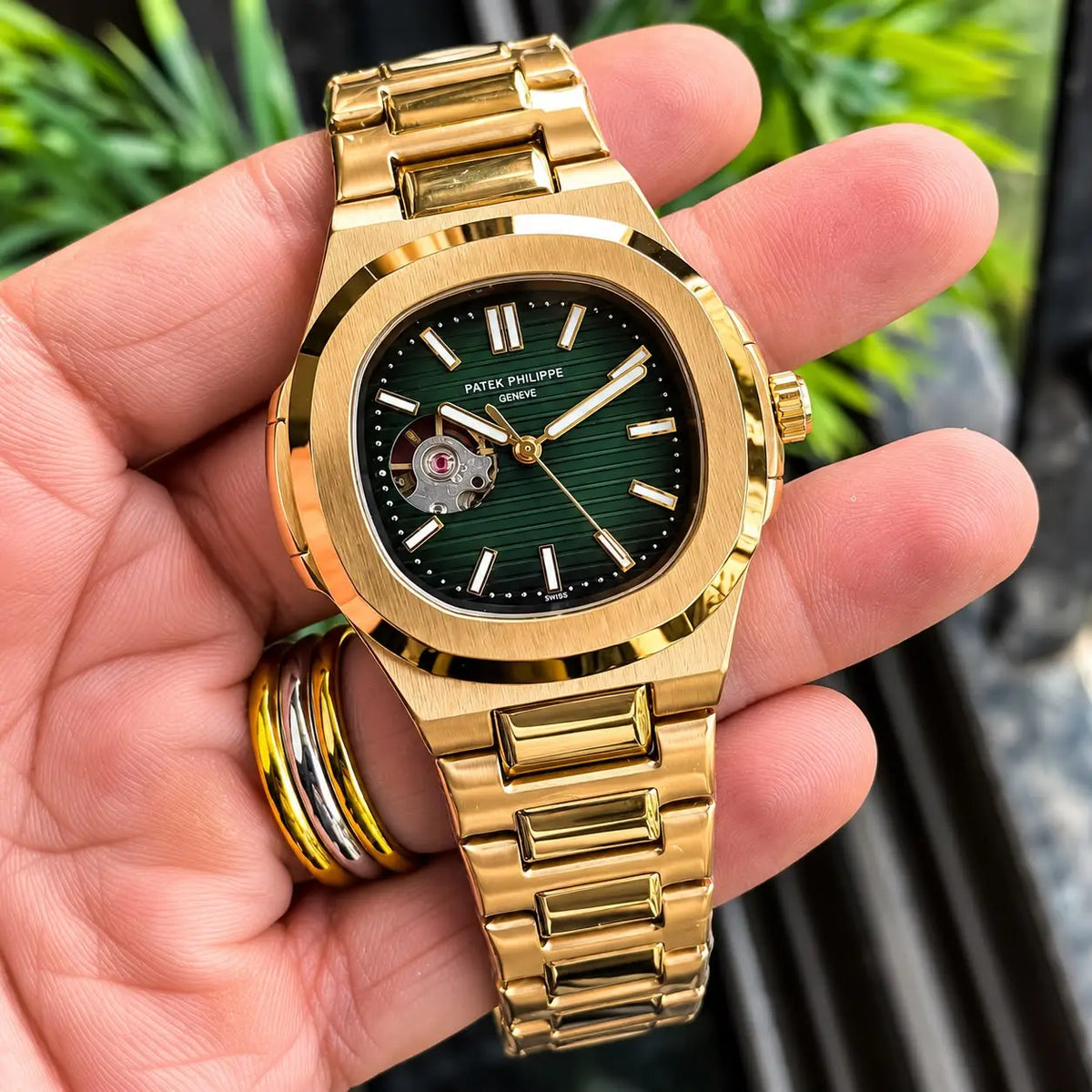 PATEK_PHILIPPE_GOLD_GREEN