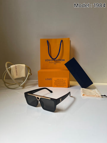 LOU/IS VUI/TTON 1984 GOLD BLACK